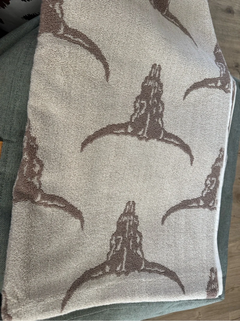 Wrangler Beige and Brown Steer Skull Motif Towel Set